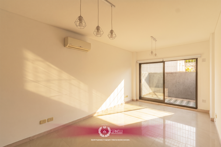 AVENIDA JUJUY 1963 / Parque Patricios - Capital Federal