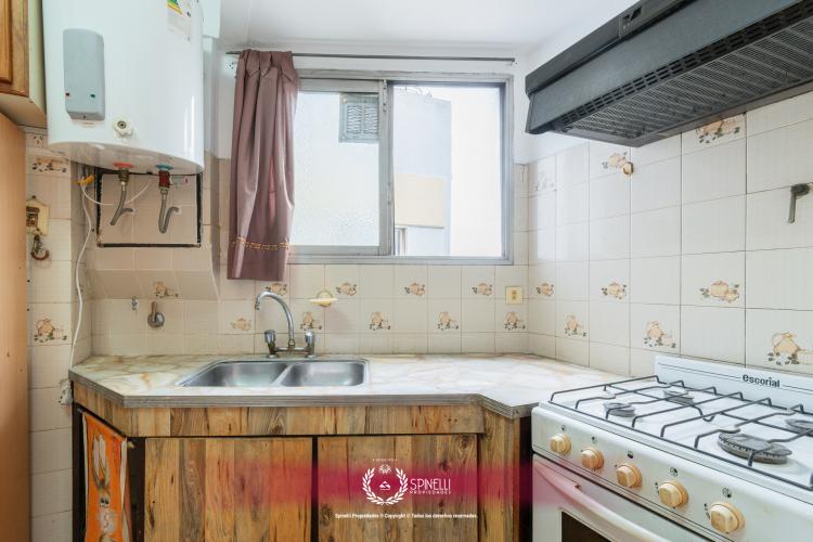 AVENIDA CASEROS 2500 / Parque Patricios - Capital Federal