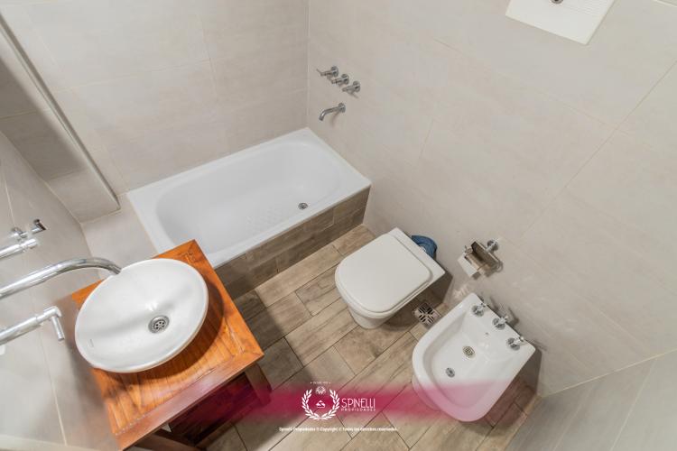 AV LA PLATA 800 / Boedo - Capital Federal