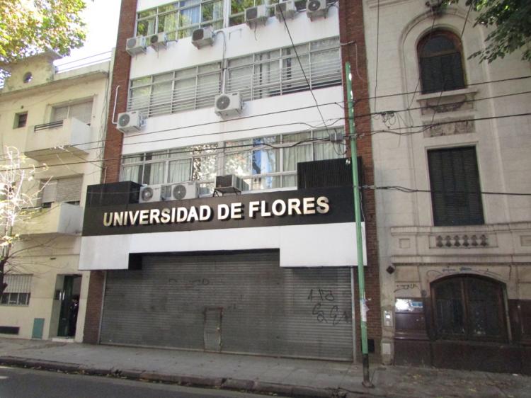 PEDERNERA 200 / Flores - Capital Federal