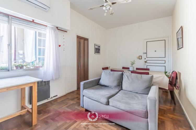 CÁTULO CASTILLO 2400 / Parque Patricios - Capital Federal