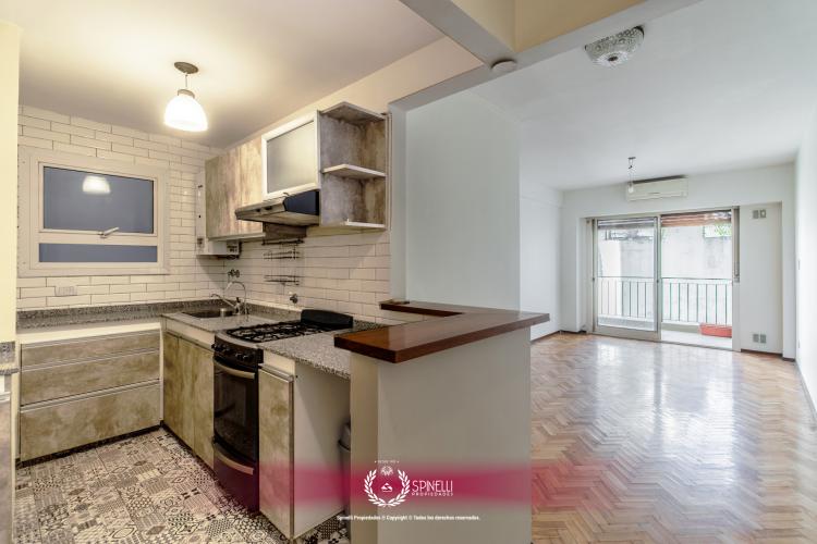 AV LA PLATA 800 / Boedo - Capital Federal