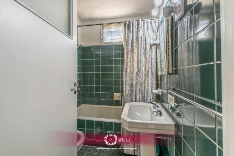 CÁTULO CASTILLO 2400 / Parque Patricios - Capital Federal