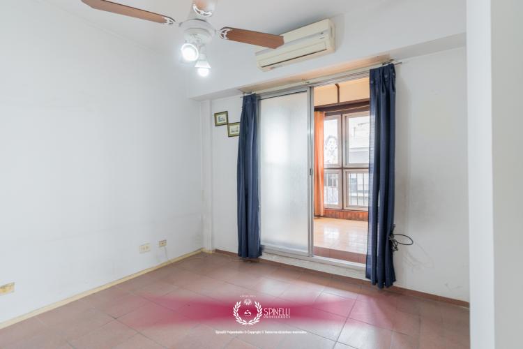 AVENIDA CASEROS 2500 / Parque Patricios - Capital Federal