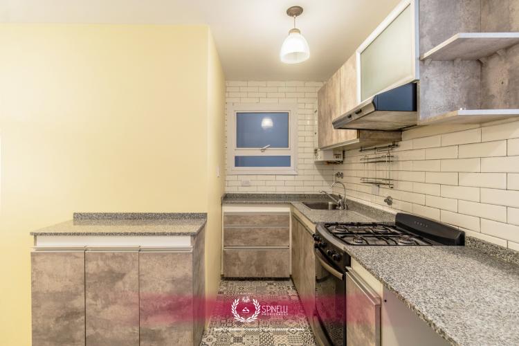 AV LA PLATA 800 / Boedo - Capital Federal