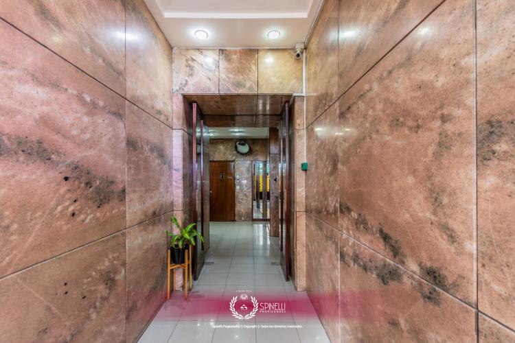 AV CORRIENTES 1393 / San Nicolás - Capital Federal