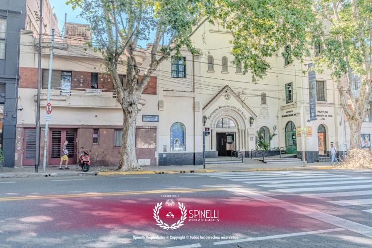 AVENIDA DORREGO 800 / Chacarita - Capital Federal