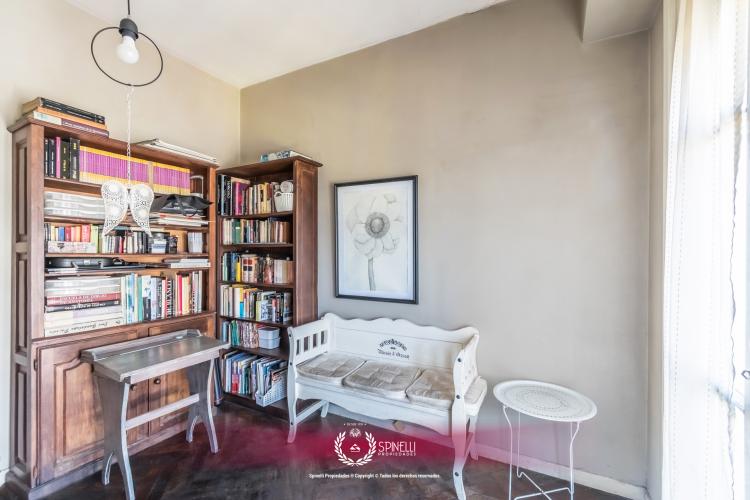 AV CASEROS 2900 / Parque Patricios - Capital Federal