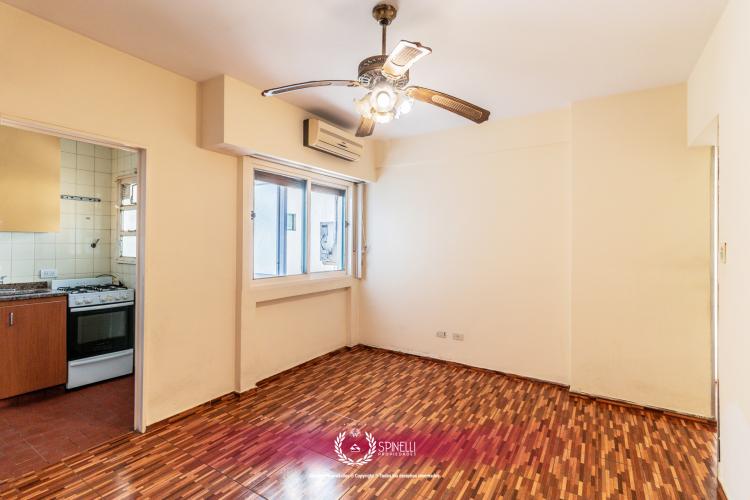 CASTRO BARROS 500 / Almagro - Capital Federal