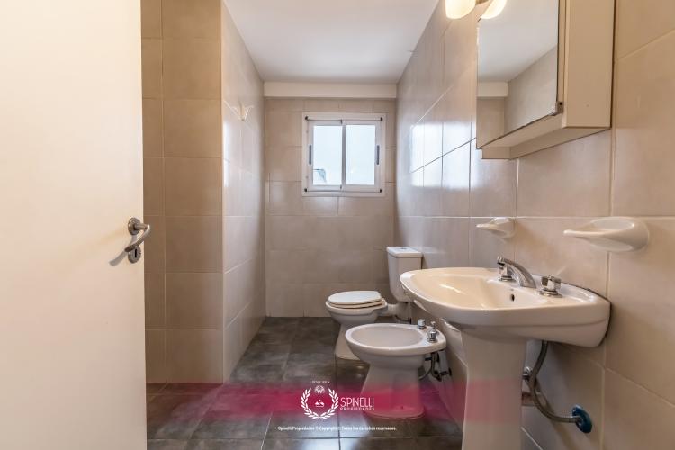 LAFUENTE 64 / Flores - Capital Federal